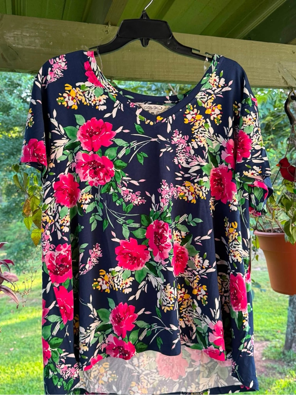 The Pioneer Woman Navy Short-Sleeve Top with Bright Pink Floral Print